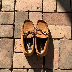 Roebuck and Co men’s moccasins/slippers